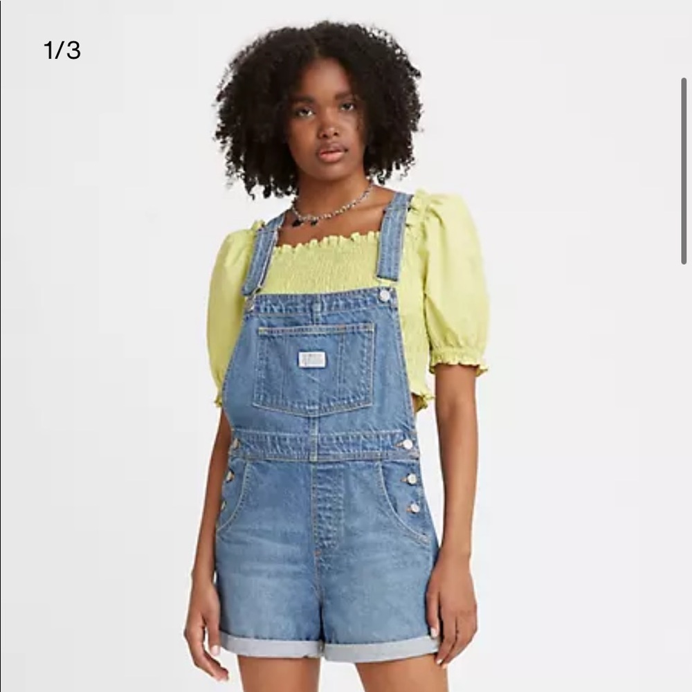 Levi Vintage Fit overalls - indigo minute color. Size medium
